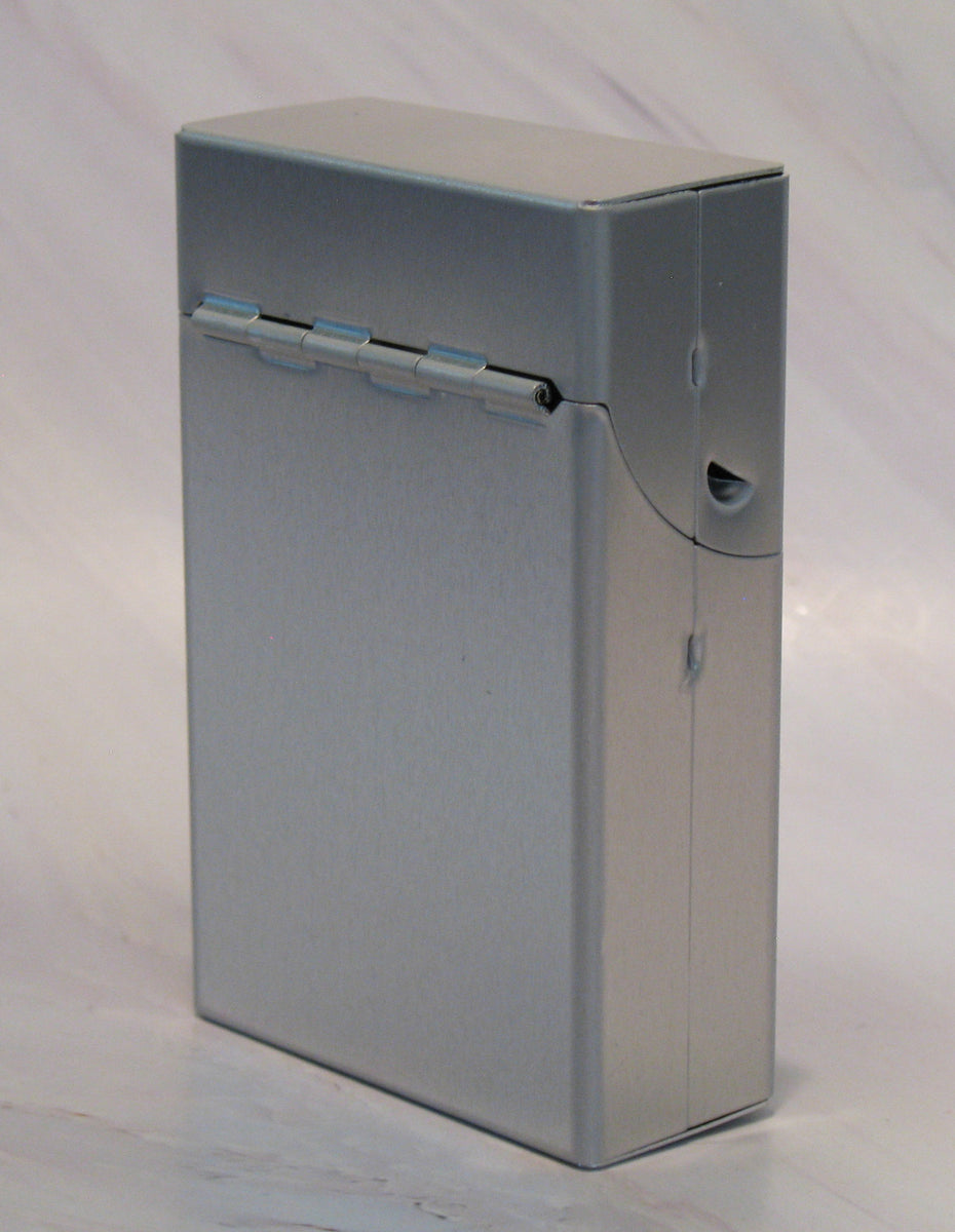Snoopy Hinged Aluminum Cigarette Case