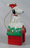 1990 Snoopy 's Decorated Doghouse Christmas Ornament