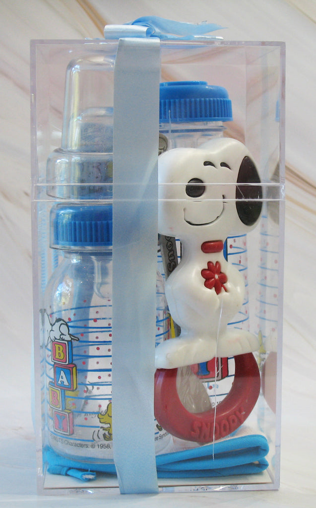 Snoopy Vintage 12-Piece Baby Bottles, Spoon, Bib, and Toiletries Gift Set
