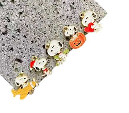 Snoopy Metal and Enamel Charm - snoopn4pnuts.com