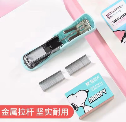 Snoopy Mini Stapler (Box of Staples Included) - snoopn4pnuts.com