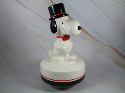 1979 Snoopy Top Hat Musical Figurine (Near Mint) - snoopn4pnuts.com
