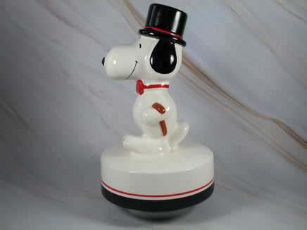 1979 Snoopy Top Hat Musical Figurine (Near Mint) - snoopn4pnuts.com