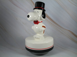 1979 Snoopy Top Hat Musical Figurine (Near Mint) - snoopn4pnuts.com