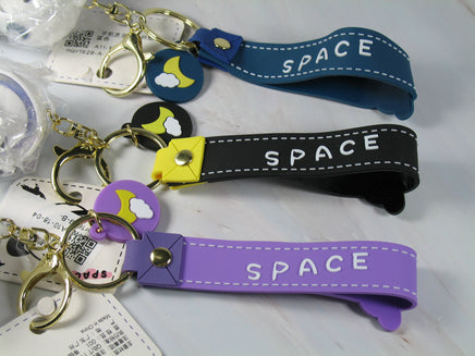 Snoopy Astronaut Double - Ring PVC Key Chain With Embossed Wrist Strap (Real Acrylic Helmet Face Cover!) - snoopn4pnuts.com