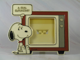 Hallmark Vintage Snoopy Picture Frame (Photo Cover Discolored Due To Age) - snoopn4pnuts.com