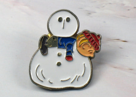 Linus Snowman Embossed Enamel Pin - snoopn4pnuts.com
