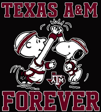 Snoopy College Football Indoor/Outdoor Waterproof Vinyl Decal - Texas A & M Aggies - snoopn4pnuts.com