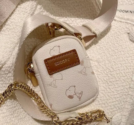 Snoopy 2 - Way Faux Leather Crossbody / Shoulder Purse With Matching Change Purse - snoopn4pnuts.com