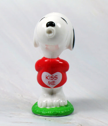 SNOOPY KISS ME VALENTINE's DAY PVC - snoopn4pnuts.com