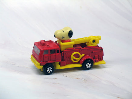 Snoopy Drives Fire Truck (Near Mint/Ladder Doesn'T Move)