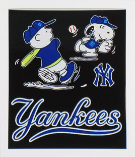 Snoopy Professional Baseball Indoor/Outdoor Waterproof Vinyl Decal - New York Yankees - snoopn4pnuts.com