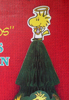 Snoopy Christmas Centerpiece Decoration - "Snoopy 'N Friends" - snoopn4pnuts.com