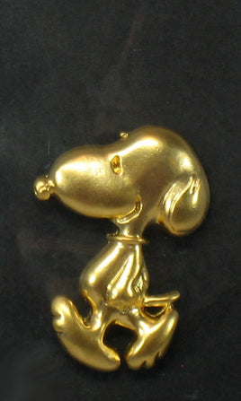 Snoopy Walking Gold - Tone Pin (Attractive Finish) - snoopn4pnuts.com