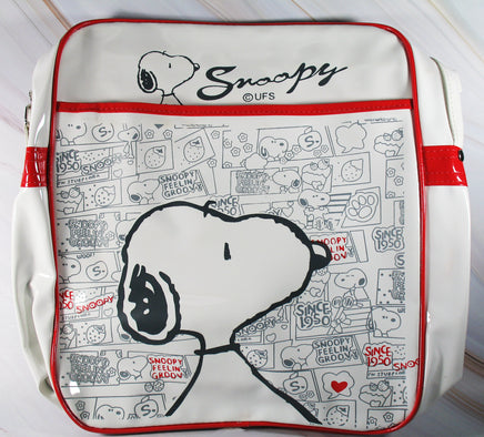Snoopy Glossy Vinyl Shoulder Purse - snoopn4pnuts.com