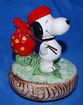 Snoopy Hobo Musical and Rotating Figurine - Plays "Born Free" - snoopn4pnuts.com
