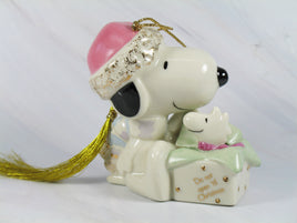 Lenox A Surprise For Snoopy Fine China Ornament With 24K Gold Accents (Writing On Box Lid) - snoopn4pnuts.com