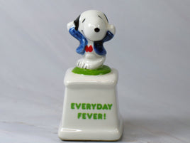 1974 Snoopy Vintage Mini Ceramic Trophy - Everyday Fever - snoopn4pnuts.com