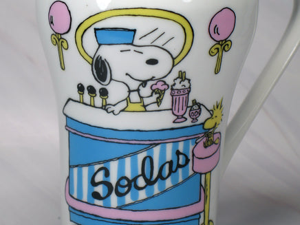 1970's Snoopy Soda Mug - snoopn4pnuts.com