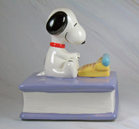 Snoopy Literary Ace Types Musical Figurine (*Music Doesn't Play) - Makes Nice Display - snoopn4pnuts.com