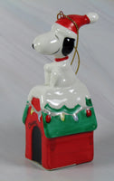 1990 Snoopy 's Decorated Doghouse Christmas Ornament (New But Near Mint) - snoopn4pnuts.com