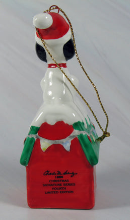 1990 Snoopy 's Decorated Doghouse Christmas Ornament (New But Near Mint) - snoopn4pnuts.com