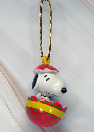 Snoopy In Egg Pvc Ornament