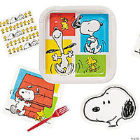 Happy Snoopy Dinner Plates