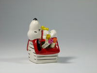 Snoopy's Doghouse Vintage Mini Pencil Holder With 3 Mini Pencils