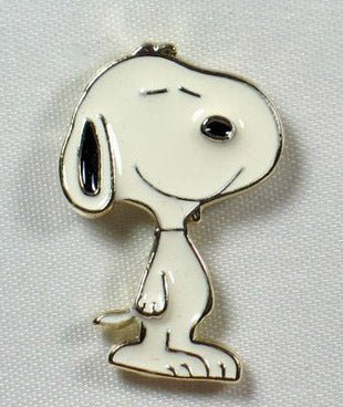 Snoopy Metal and Enamel Pin | snoopn4pnuts.com