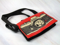 Snoopy Flap - Style Shoulder Purse (New But Near Mint) - snoopn4pnuts.com