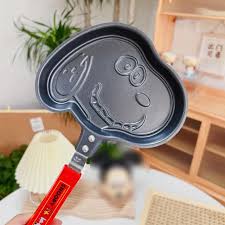 Snoopy Shaped Pancake / Omelet Mold Skillet - Make Breakfast Fun! - snoopn4pnuts.com