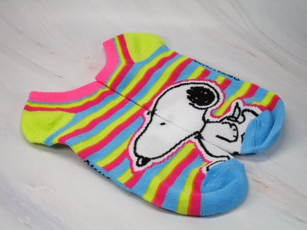 Peanuts Matching No Show Socks - Snoopy - snoopn4pnuts.com