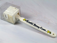 Knott's Berry Farm Snoopy Toothbrush With Self - Adhesive Doghouse - Shaped Holder - Child/Youth Size - snoopn4pnuts.com