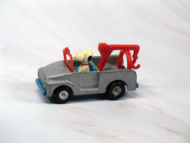 Snoopy Diecast Tow Truck With Working Lift (Fair Conditiion) - snoopn4pnuts.com