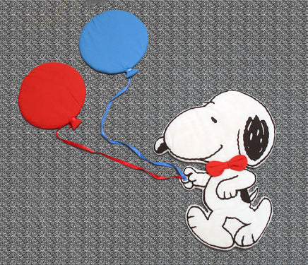 Snoopy Holding Balloons Padded Wall Hanging Set - snoopn4pnuts.com