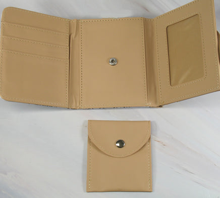 Snoopy Trifold Wallet With Removable Change Purse - snoopn4pnuts.com