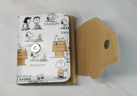 Snoopy Trifold Wallet With Removable Change Purse - snoopn4pnuts.com