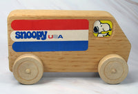 Snoopy Vintage Wooden Mail Truck - snoopn4pnuts.com