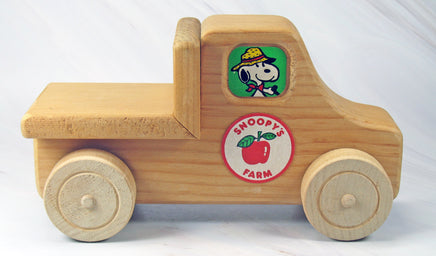 Snoopy Vintage Wooden Apple Farm Truck - snoopn4pnuts.com