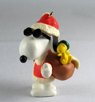 1998 Snoopy Joe Cool Santa Christmas Ornament (MINT/No Box)