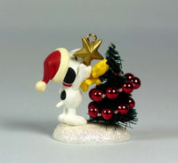 2004 Winter Fun With Snoopy #7 Miniature Christmas Ornament