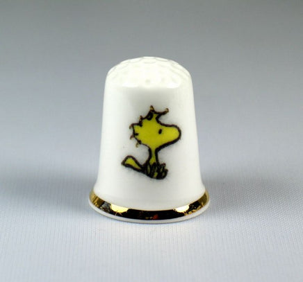 Peanuts Gang Bone China Thimble With Gold Gilding - Charlie Brown