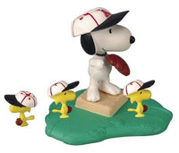 Snoopy And Woodstock Figures - All Star Memory Lane (Red Uniform) - Snoopy's Head Slightly Discolore