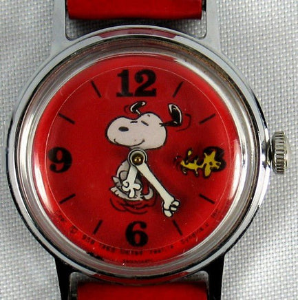 Snoopy Red Face Watch With Moving Hands (Needs New Battery) - snoopn4pnuts.com