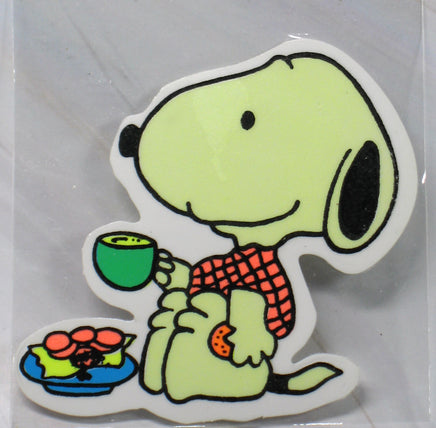 Snoopy Glow - In - The - Dark Sticker - RARE! - snoopn4pnuts.com