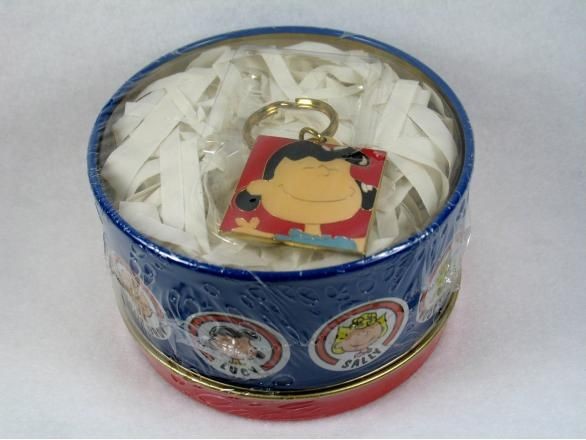 LUCY Key Chain In Decorative Tin Canister Set