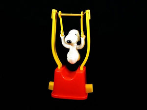 Snoopy Vintage Trapeze Toy