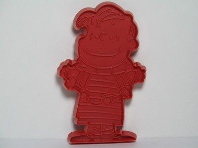 Linus - Red Cookie Cutter