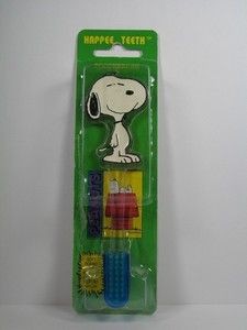 Snoopy Acrylic Toothbrush With Dupont Nylon Bristles - Child/Youth Size